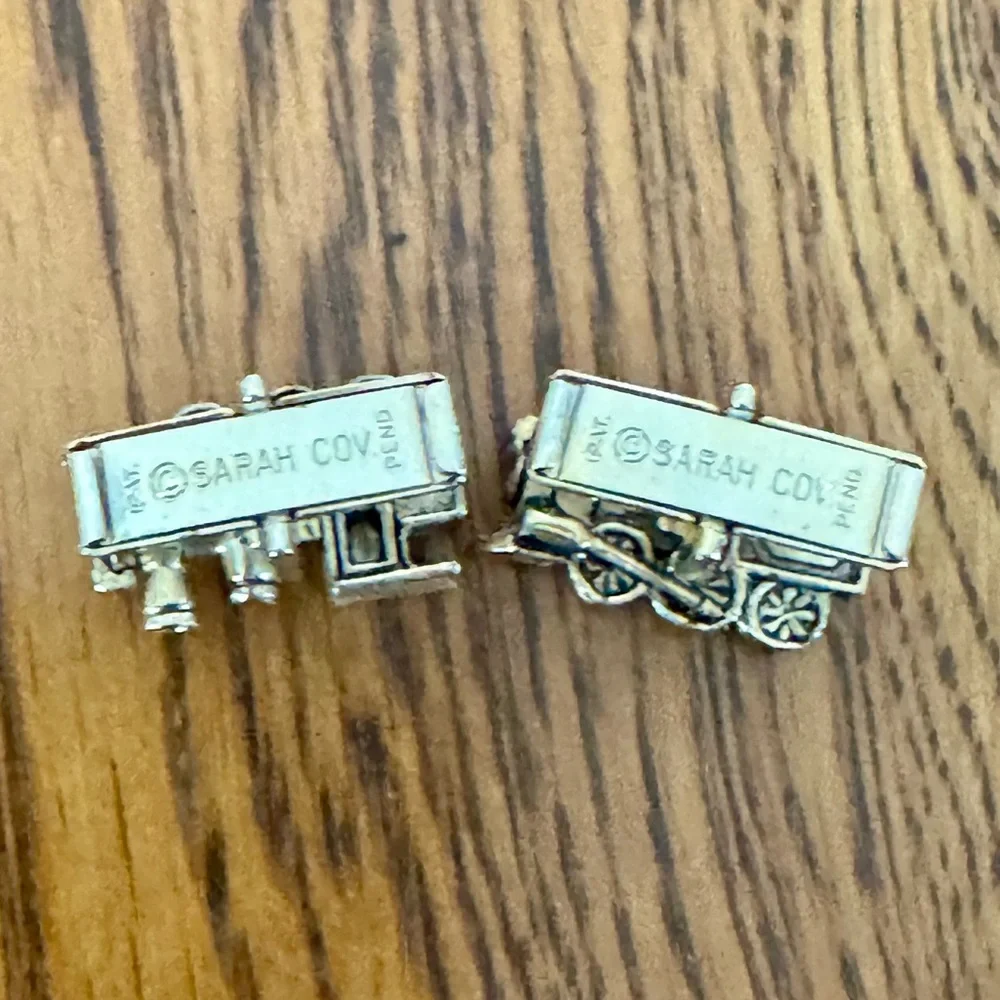 Vintage Sarah Coventry Gold Tone Locomotive Train Cufflinks